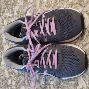 ASICS Everyday Comfort athletic shoes